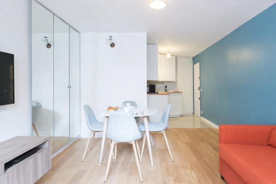 Parisian Charm Studio - Ideal Stay for 3 Guests Apartment in Paris