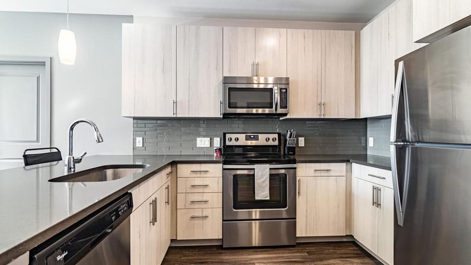 Landing Modern Apartment with Amazing Amenities (ID2723X7) Apartment in Greenwood Village