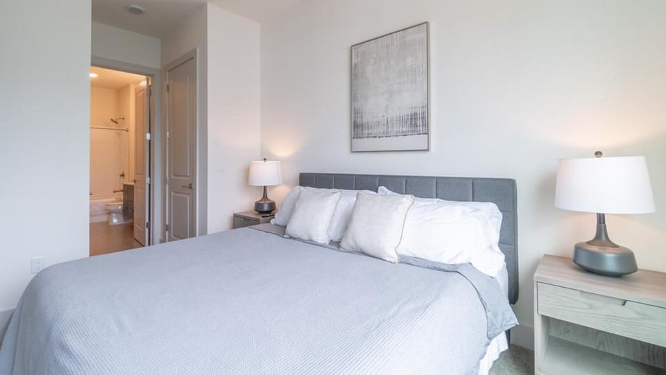 Landing Modern Apartment with Amazing Amenities (ID2441X04) Apartment in Pittsburgh