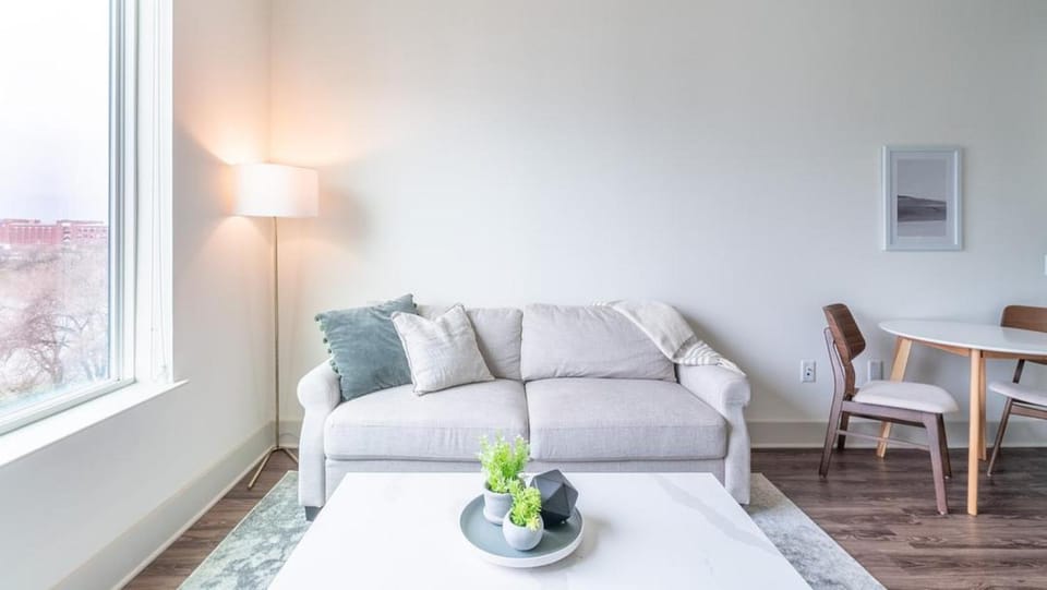 Landing Modern Apartment with Amazing Amenities (ID2441X04) Apartment in Pittsburgh