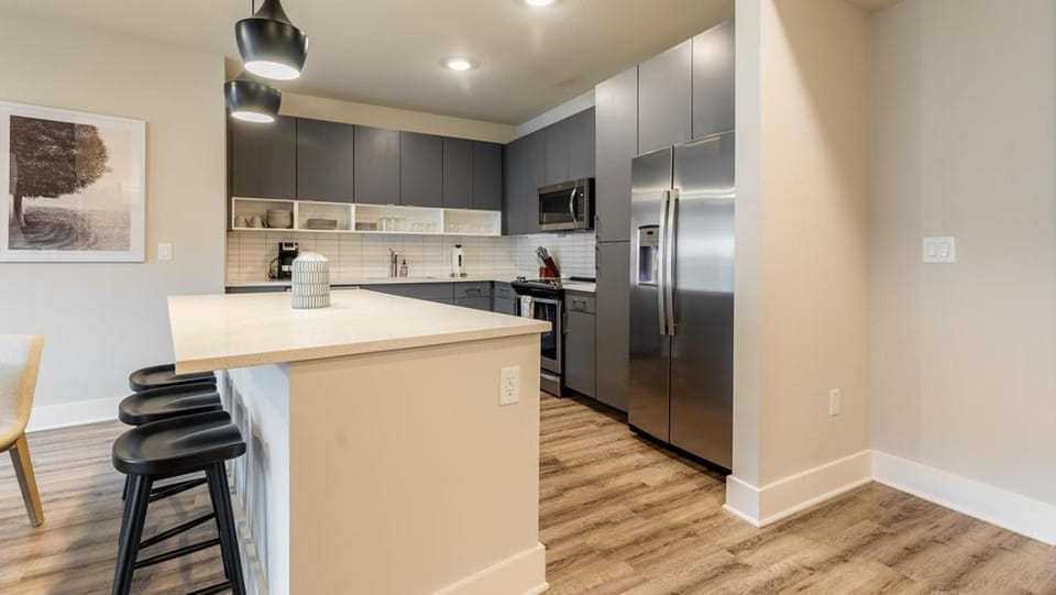 Landing Modern Apartment with Amazing Amenities (ID8697X88) Apartment in Pittsburgh