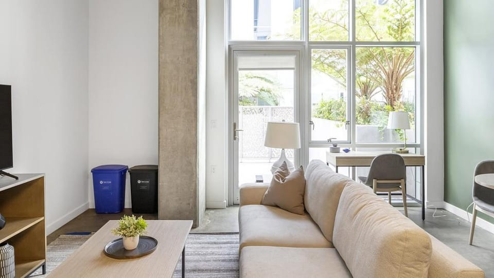 Landing Modern Apartment with Amazing Amenities (ID8773X41) Apartment in San Diego