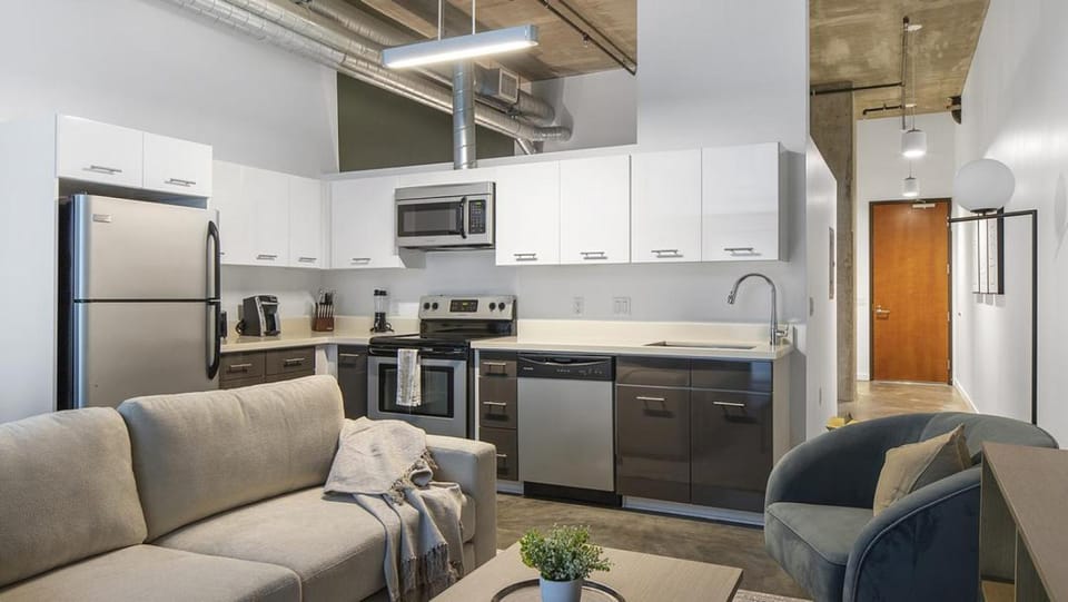 Landing Modern Apartment with Amazing Amenities (ID8773X41) Apartment in San Diego