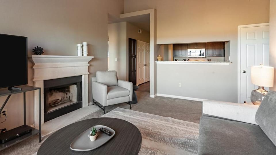 Landing Modern Apartment with Amazing Amenities (ID8347X53) Apartment in Bentonville