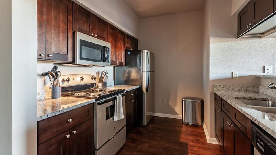 Landing Modern Apartment with Amazing Amenities (ID8347X53) Apartment in Bentonville