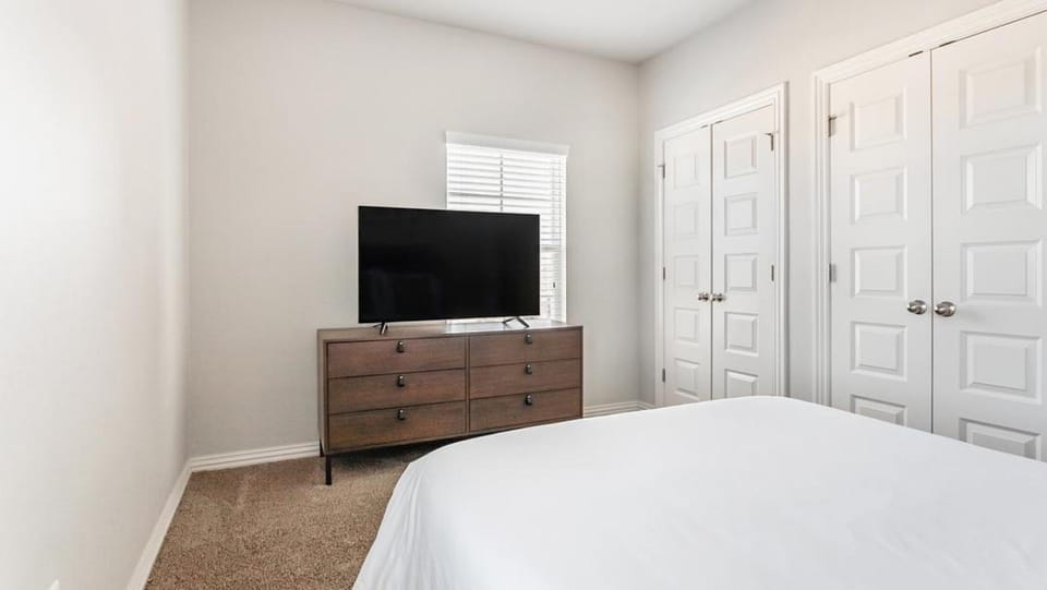 Landing Modern Apartment with Amazing Amenities (ID8418X24) Apartment in Rogers