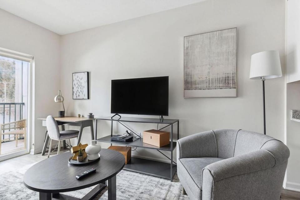 Landing Modern Apartment with Amazing Amenities (ID7435X07) Apartment in Omaha