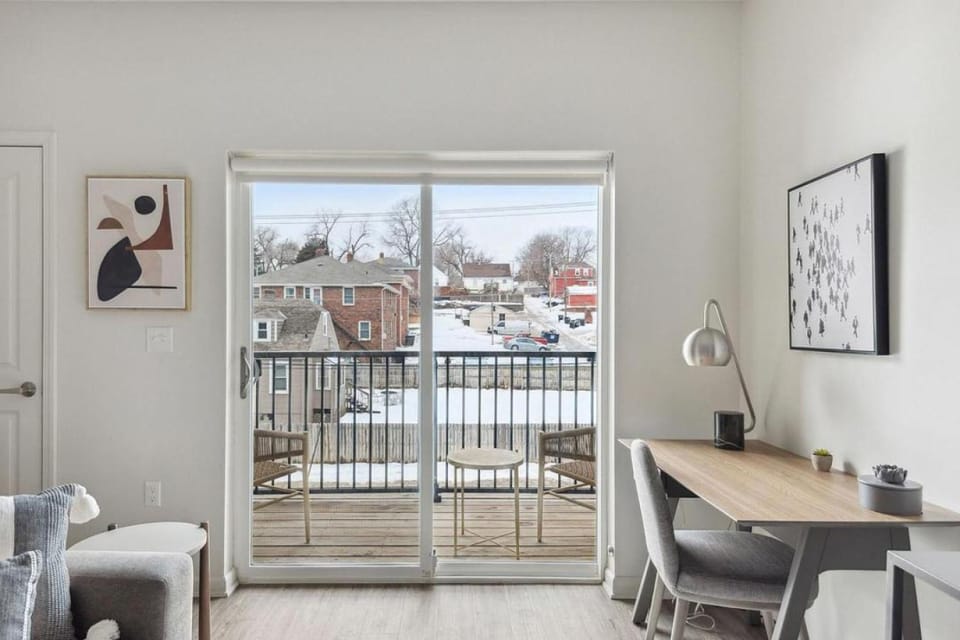 Landing Modern Apartment with Amazing Amenities (ID7435X07) Apartment in Omaha