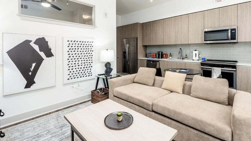 Landing Modern Apartment with Amazing Amenities (ID7634X00) Apartment in San Diego