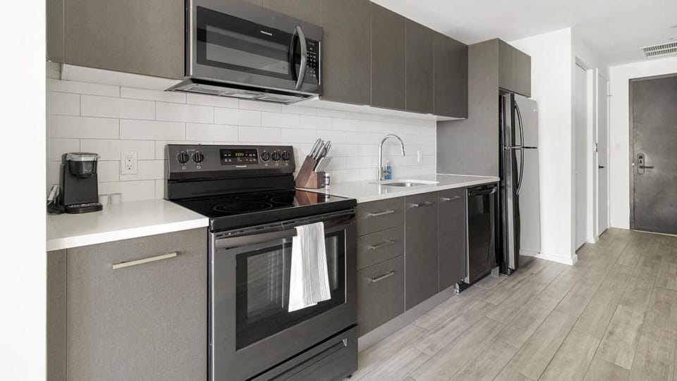 Landing Modern Apartment with Amazing Amenities (ID1283X920) Apartment in Fort Lauderdale