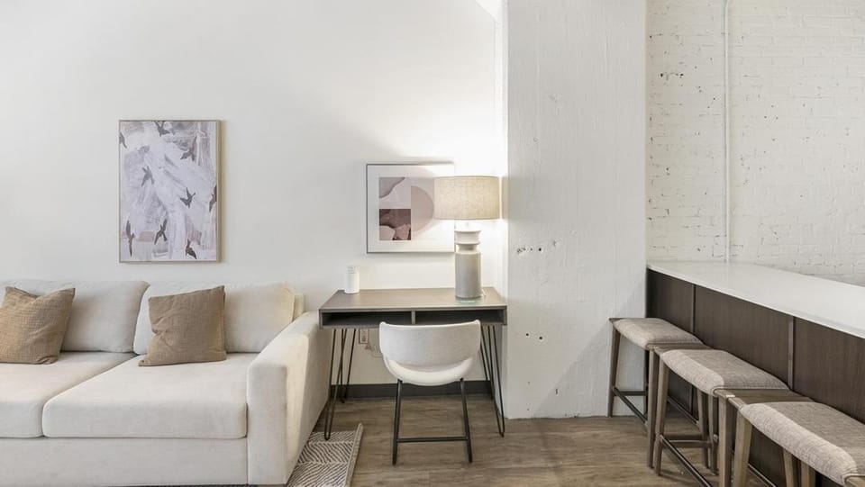 Landing Modern Apartment with Amazing Amenities (ID1227X465) Apartment in Charlestown