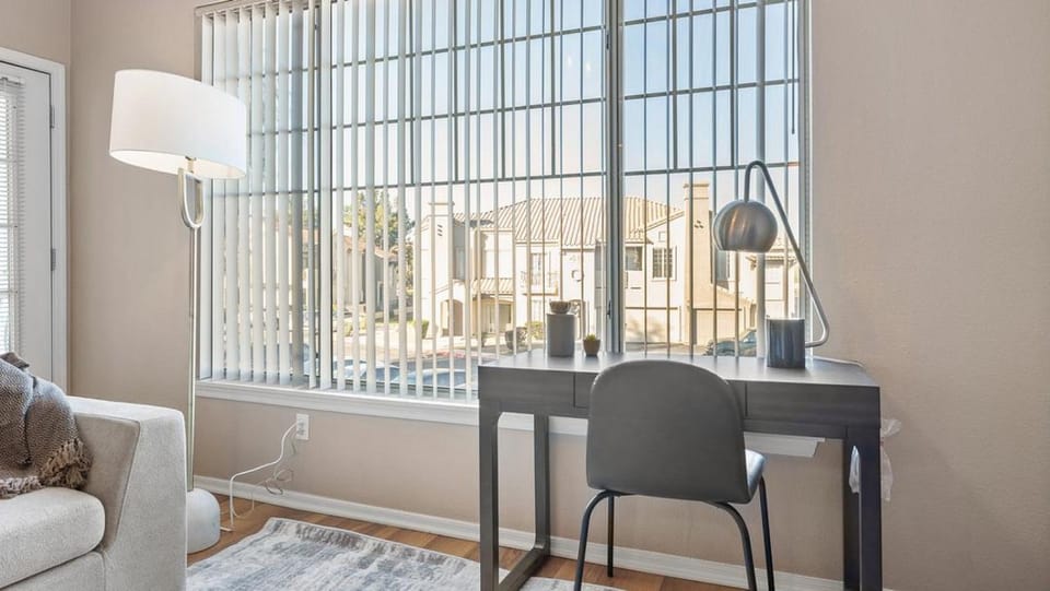 Landing Modern Apartment with Amazing Amenities (ID8005X72) Apartment in Chandler
