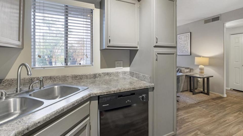 Landing Modern Apartment with Amazing Amenities (ID1402X113) Apartment in Gilbert