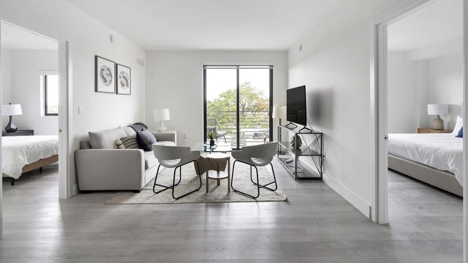 Landing Modern Apartment with Amazing Amenities (ID7197) Apartment in Pompano Beach