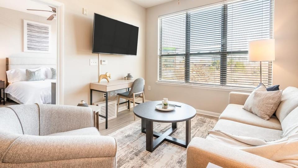 Landing Modern Apartment with Amazing Amenities (ID7989X60) Apartment in Greenville