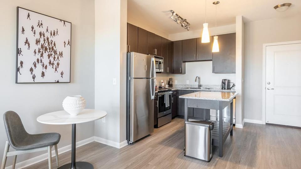 Landing Modern Apartment with Amazing Amenities (ID7989X60) Apartment in Greenville