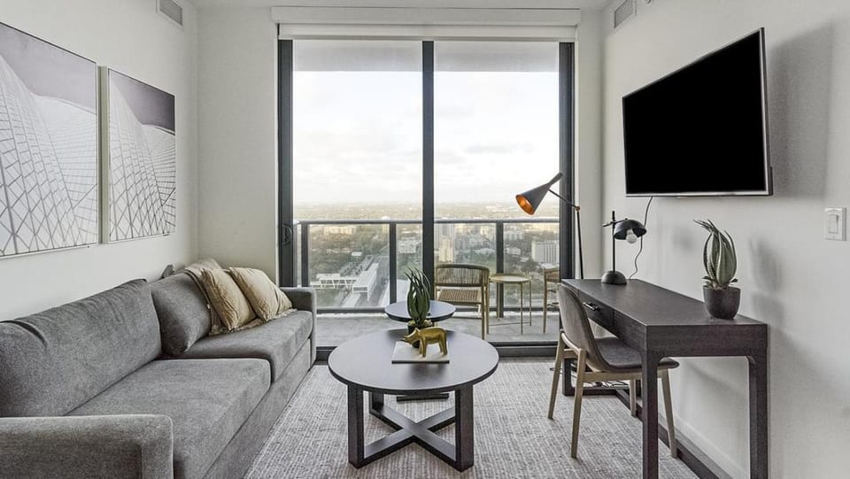 Landing Modern Apartment with Amazing Amenities (ID1398X794) Apartment in Fort Lauderdale