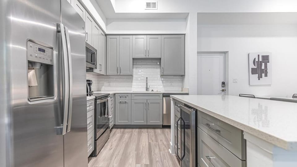 Landing Modern Apartment with Amazing Amenities (ID7947X04) Apartment in Fort Myers