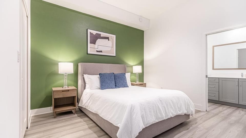 Landing Modern Apartment with Amazing Amenities (ID7569X13) Apartment in Fort Myers