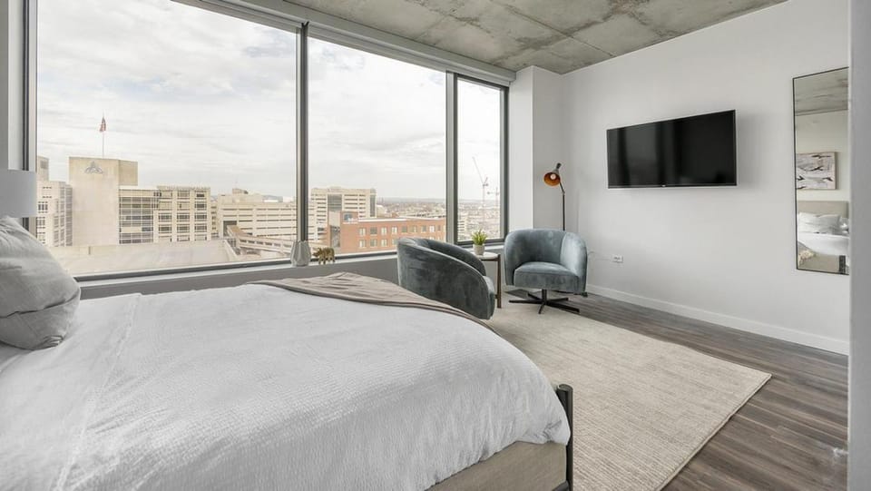 Landing Modern Apartment with Amazing Amenities (ID1398X850) Apartment in Nashville