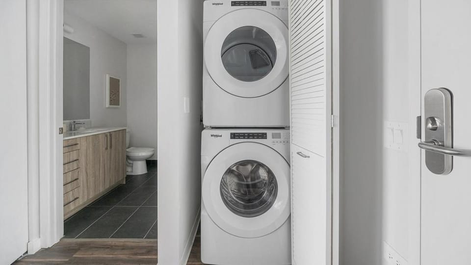Landing Modern Apartment with Amazing Amenities (ID1398X850) Apartment in Nashville