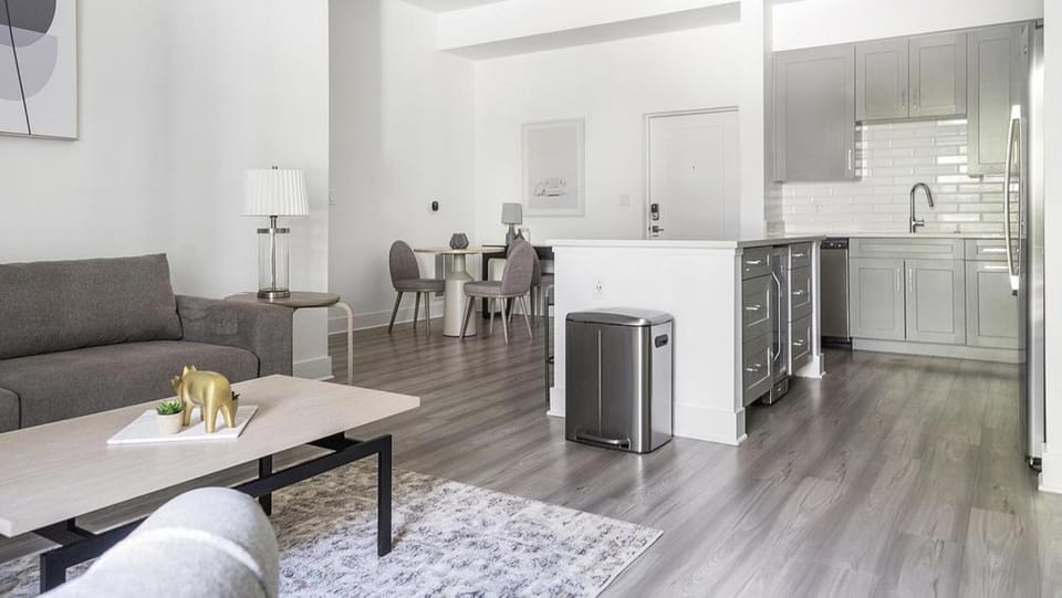 Landing Modern Apartment with Amazing Amenities (ID7569X20) Apartment in Fort Myers