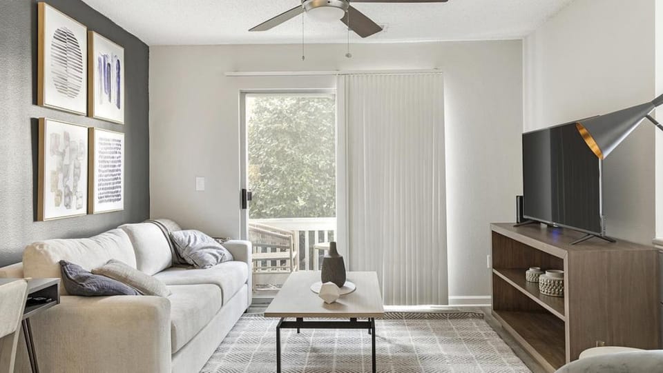 Landing Modern Apartment with Amazing Amenities (ID7073X01) Apartment in Durham