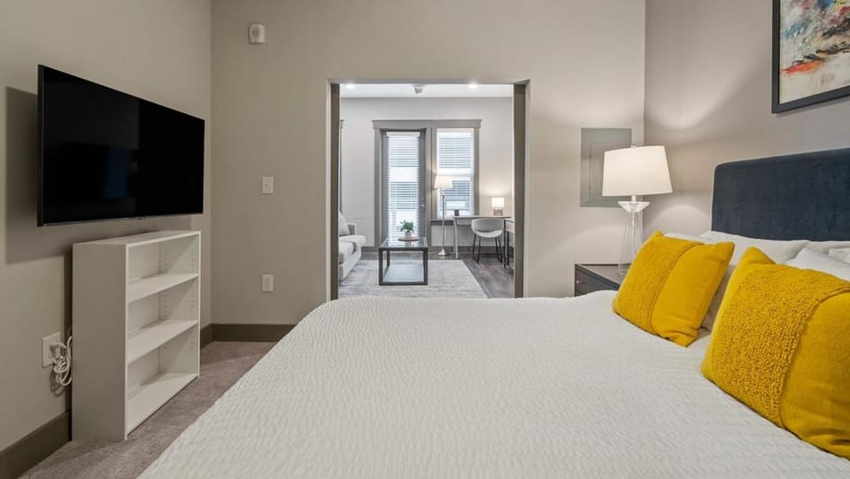Landing Modern Apartment with Amazing Amenities (ID3133) Apartment in Dallas