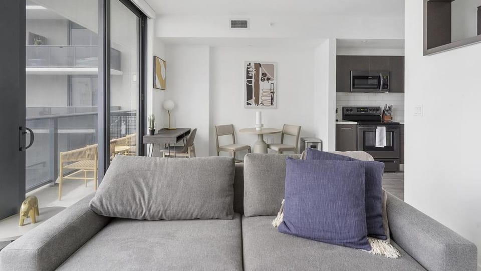 Landing Modern Apartment with Amazing Amenities (ID1398X783) Apartment in Fort Lauderdale