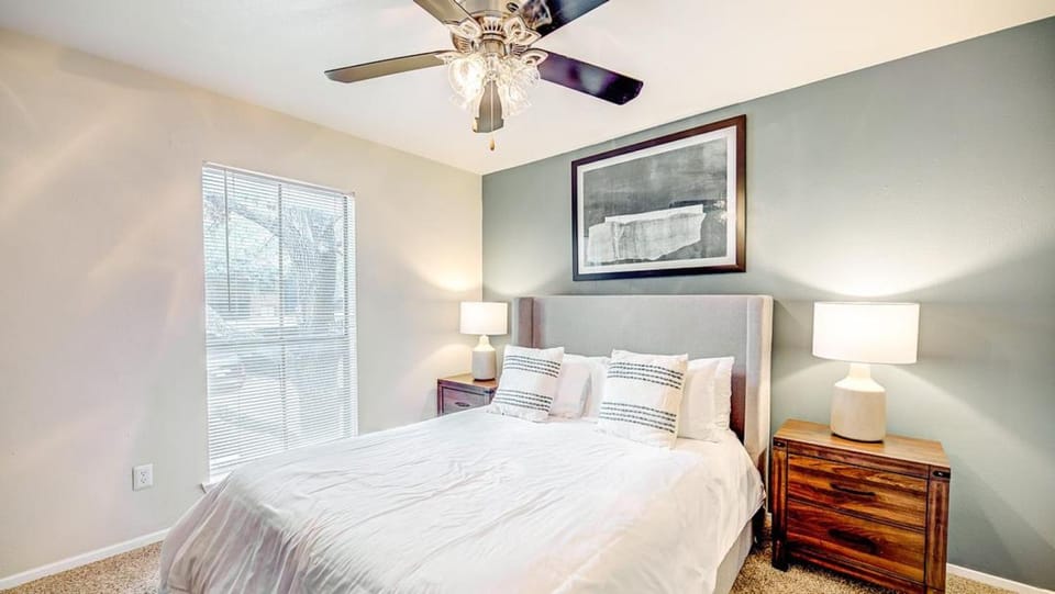Landing Modern Apartment with Amazing Amenities (ID2994X21) Apartment in Huntsville