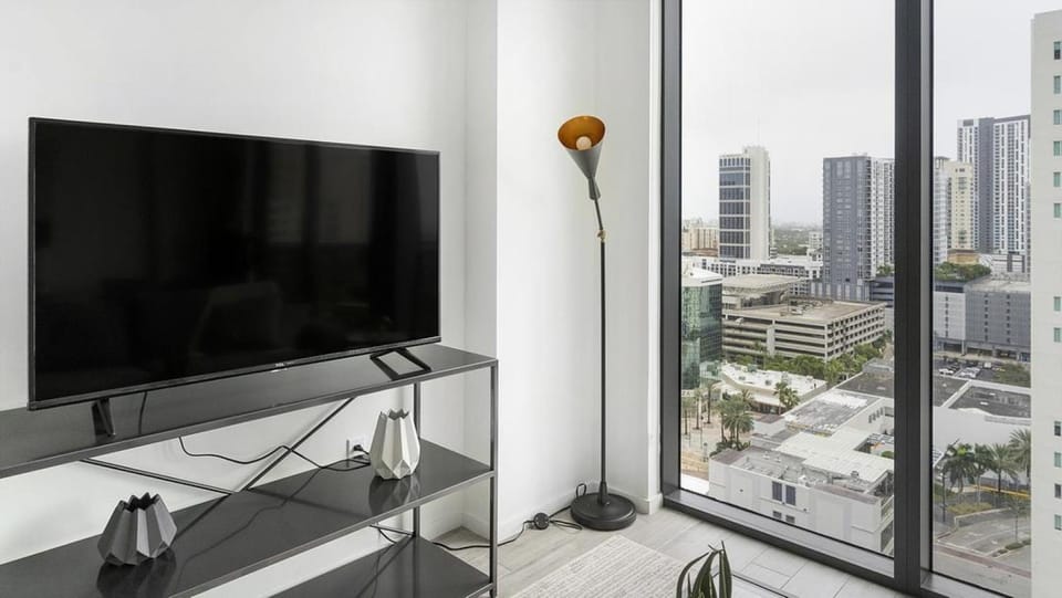 Landing Modern Apartment with Amazing Amenities (ID1399X915) Apartment in Fort Lauderdale