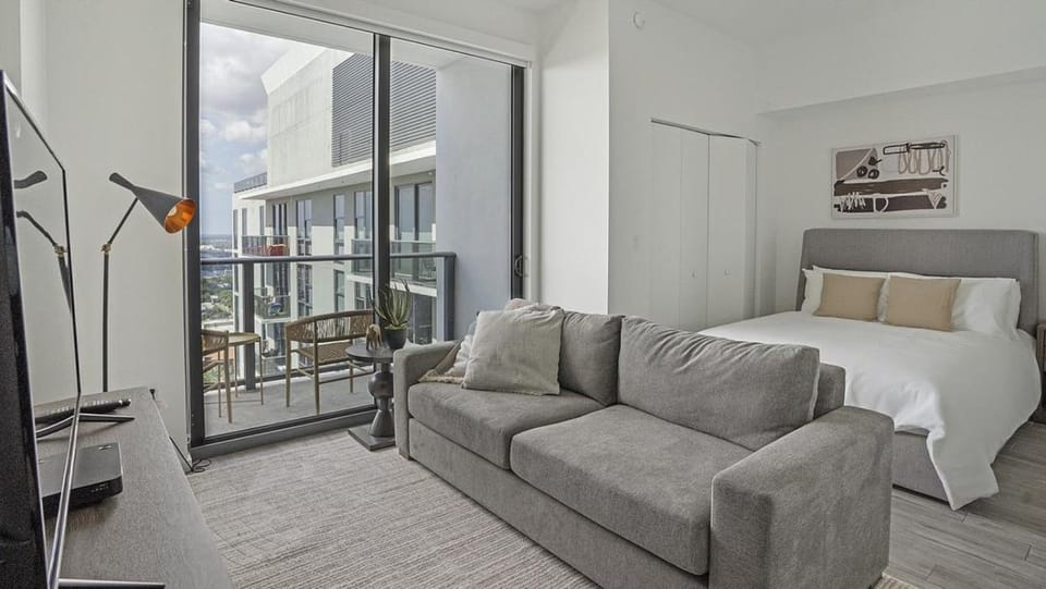 Landing Modern Apartment with Amazing Amenities (ID6421) Apartment in Fort Lauderdale