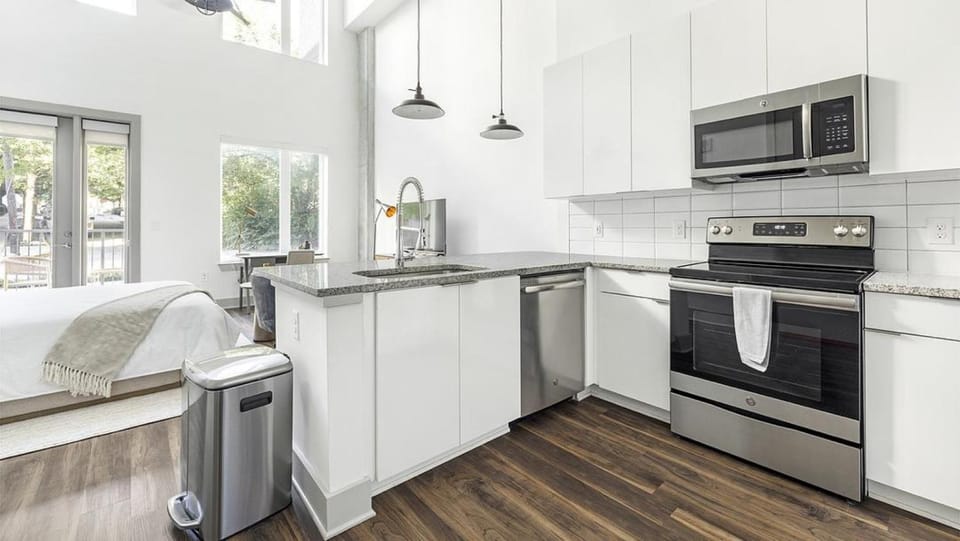 Landing Modern Apartment with Amazing Amenities (ID1188X932) Apartment in Atlanta