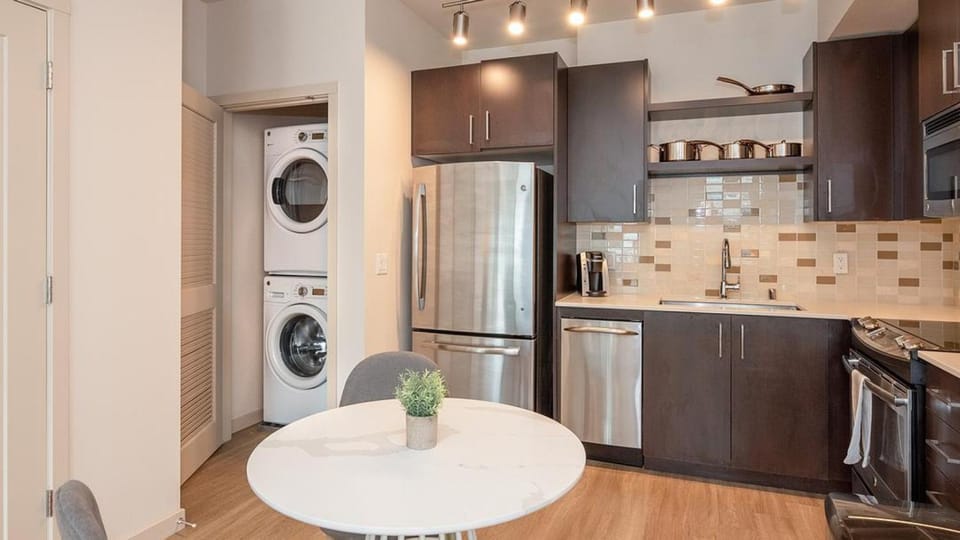 Landing Modern Apartment with Amazing Amenities (ID7452X24) Apartment in West Sacramento