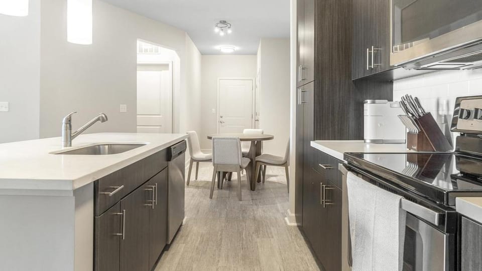 Landing Modern Apartment with Amazing Amenities (ID1002X885) Apartment in Wake Forest