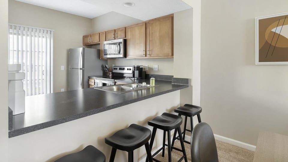 Landing Modern Apartment with Amazing Amenities (ID1282X317) Apartment in Ohio