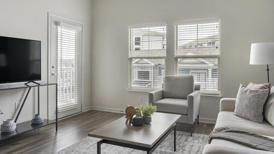 Landing Modern Apartment with Amazing Amenities (ID9014X92) Apartment in Nashville
