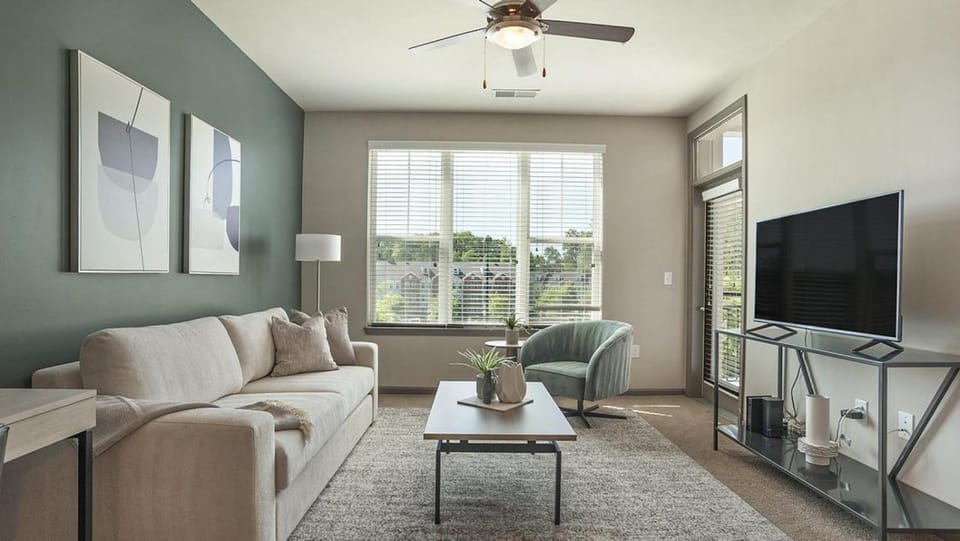 Landing Modern Apartment with Amazing Amenities (ID2745X1) Apartment in Cornelius