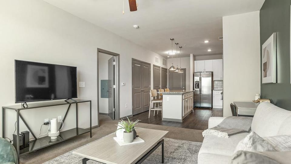 Landing Modern Apartment with Amazing Amenities (ID2745X1) Apartment in Cornelius