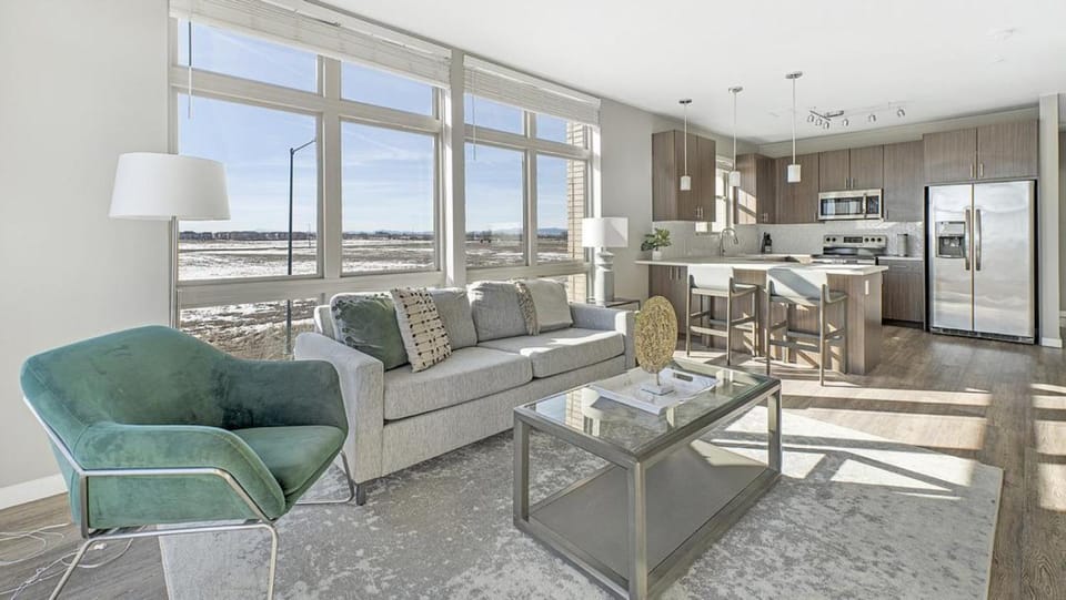 Landing Modern Apartment with Amazing Amenities (ID2080) Apartment in Commerce City