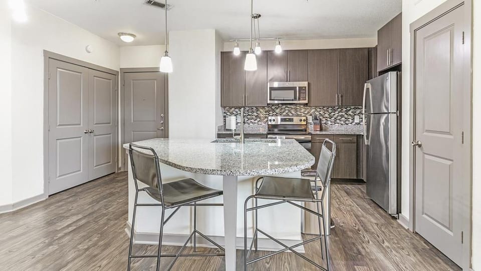 Landing Modern Apartment with Amazing Amenities (ID9997X90) Apartment in San Antonio