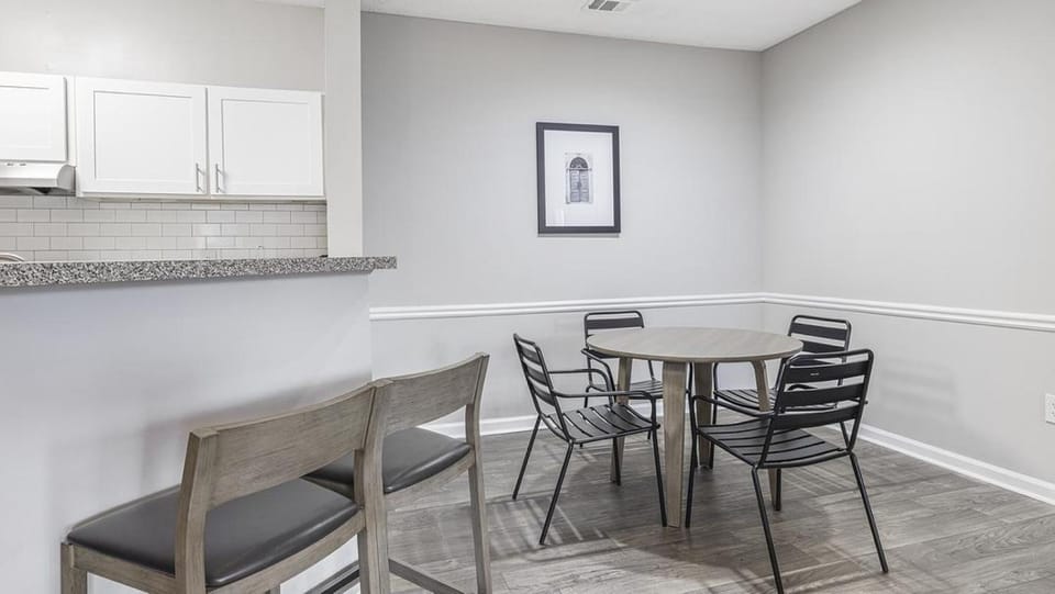 Landing Modern Apartment with Amazing Amenities (ID7748X2) Apartment in Lithia Springs