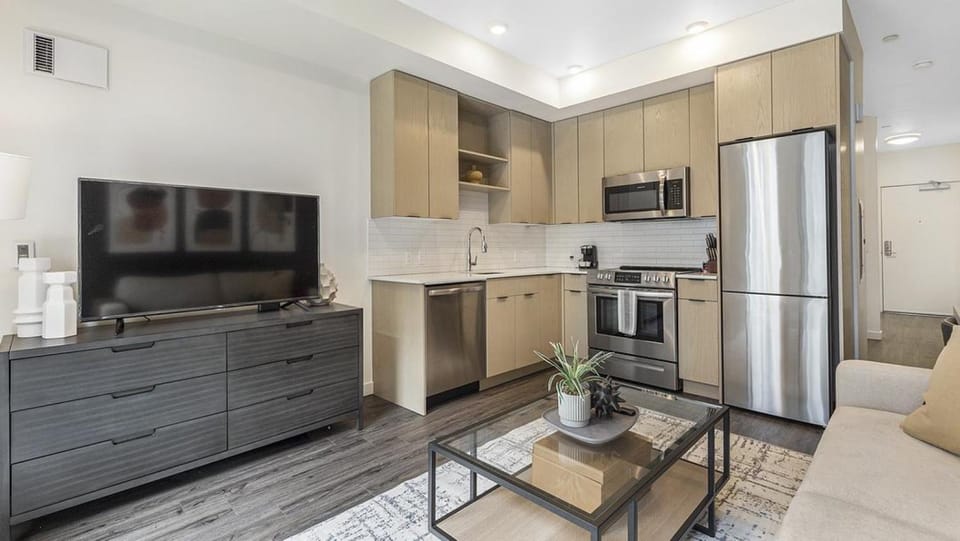 Landing Modern Apartment with Amazing Amenities (ID1508X24) Apartment in Sellwood - Moreland