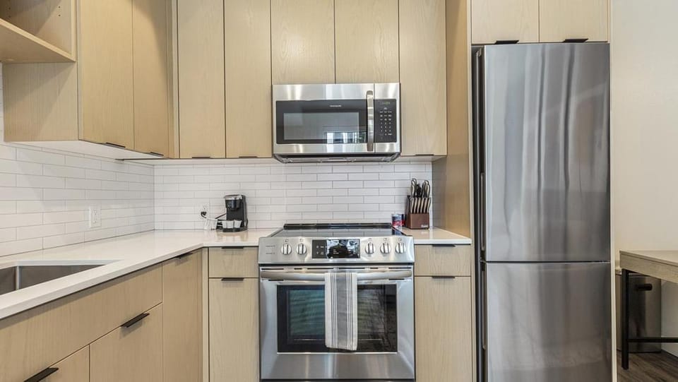 Landing Modern Apartment with Amazing Amenities (ID1508X24) Apartment in Sellwood - Moreland