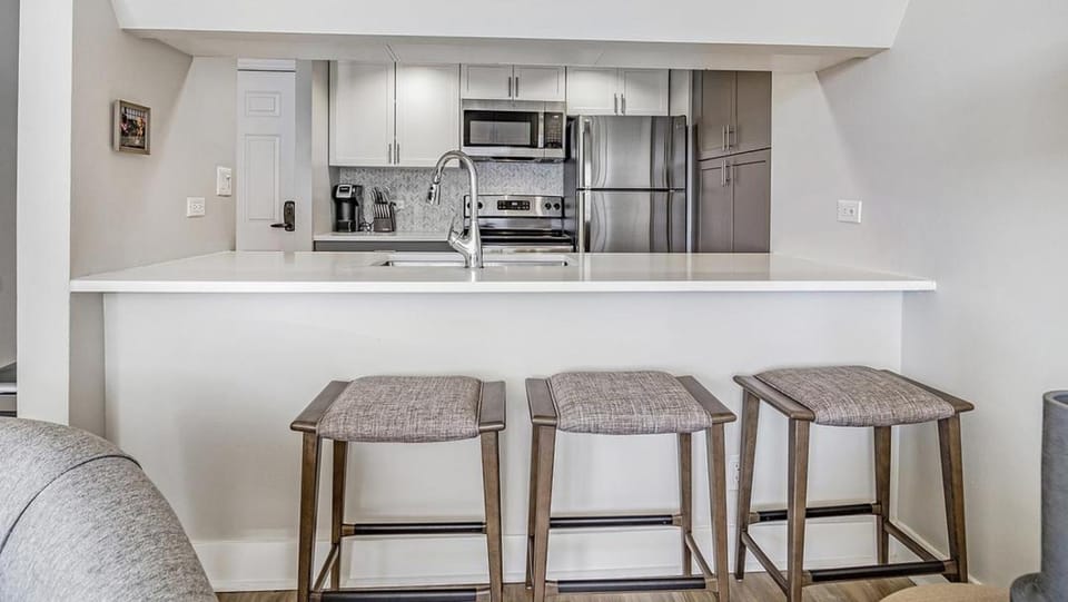 Landing Modern Apartment with Amazing Amenities (ID1199X505) Apartment in Cherry Creek