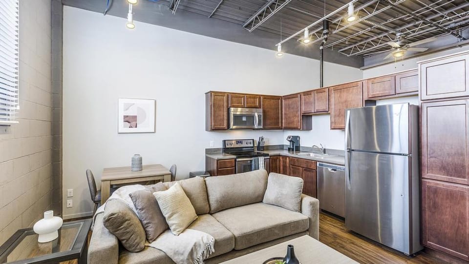 Landing Modern Apartment with Amazing Amenities (ID9106X83) Apartment in Omaha