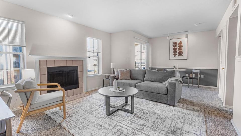 Landing Modern Apartment with Amazing Amenities (ID6372X76) Apartment in Wichita