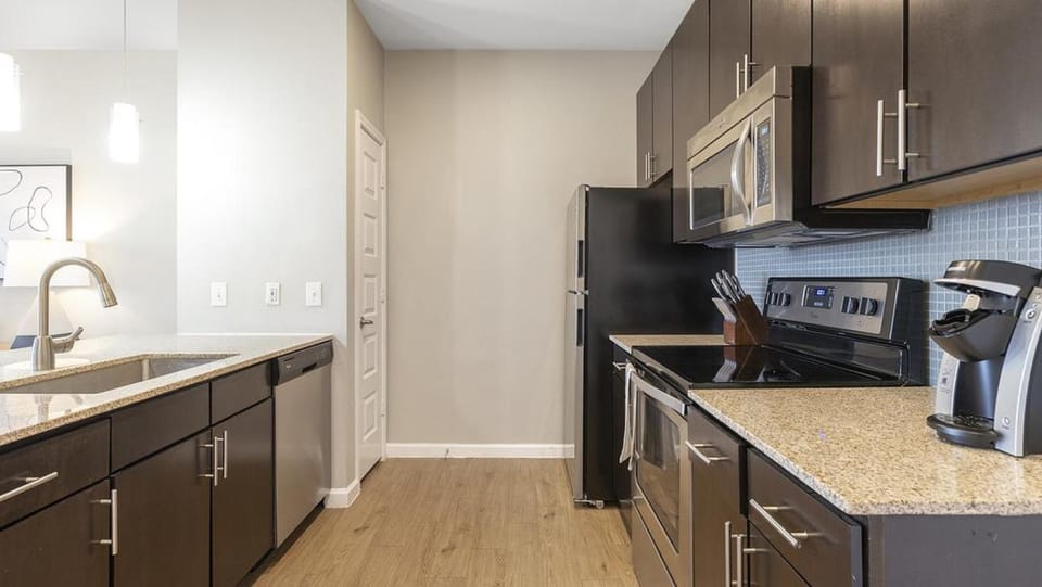 Landing Modern Apartment with Amazing Amenities (ID8965X69) Apartment in San Antonio