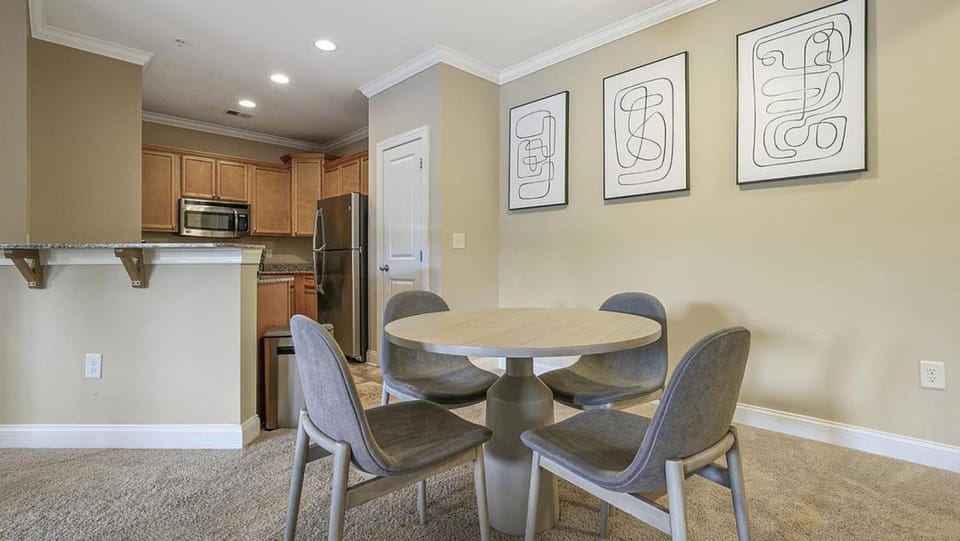 Landing Modern Apartment with Amazing Amenities (ID8780X09) Apartment in Greensboro