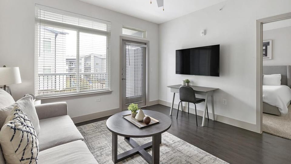 Landing Modern Apartment with Amazing Amenities (ID6413X98) Apartment in San Antonio
